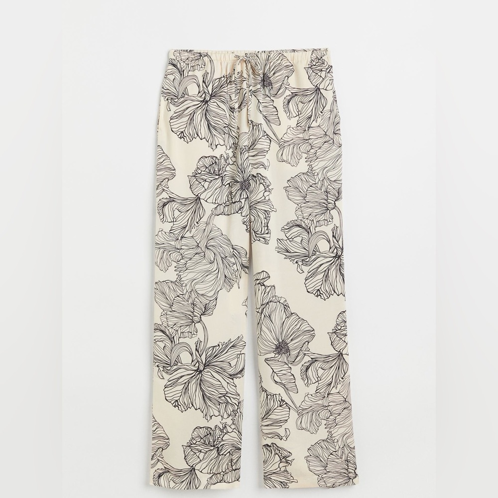 H&M wide cut high waisted fluid floral print pants size L